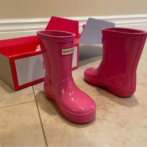 New In Box-Pink, Toddler Girl Hunter Rainboots-Bright Pink(Size: 6 Baby/7 Girls)